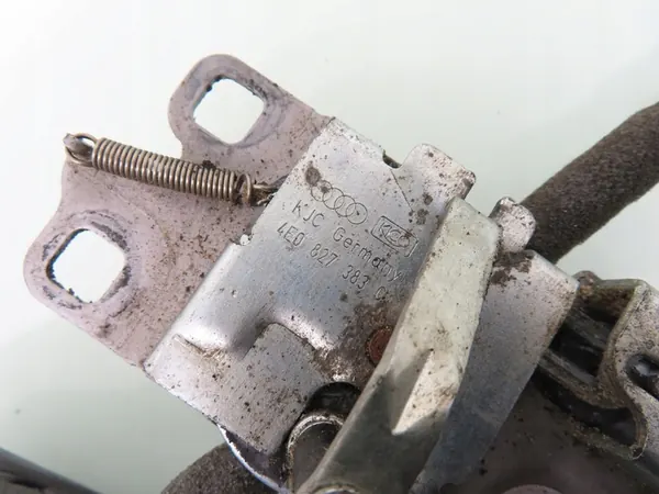 Fechadura do porta-malas Audi A8 D3 4E0827383C image 5