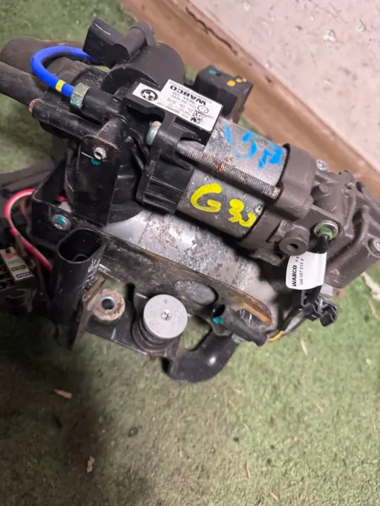 Compressor suspensão BMW 5 G30 G31 OEM 194127-10 image 4
