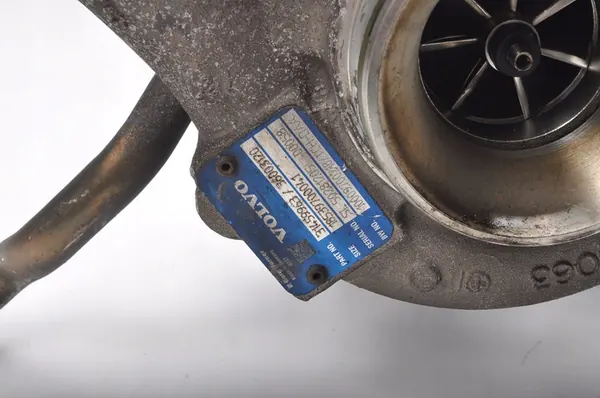 VOLVO S90 V90 XC90 2.0 D5 Turbocompresor 31459963 image 3