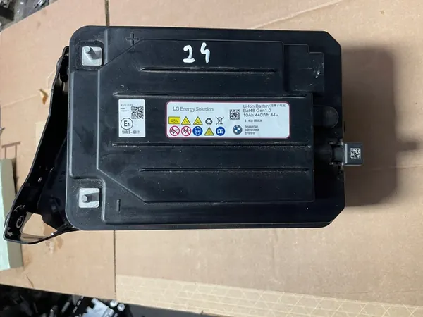 BMW X5 M Accu 44V 10Ah OEM 23101910 image 1