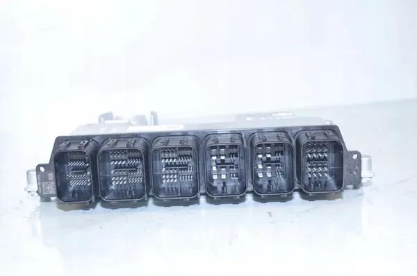 Moottorinohjain DDE BMW B47 OEM 7100387 image 7