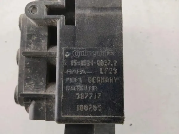 Porsche Panamera Luchtveringmodule OEM 97035815322 image 4