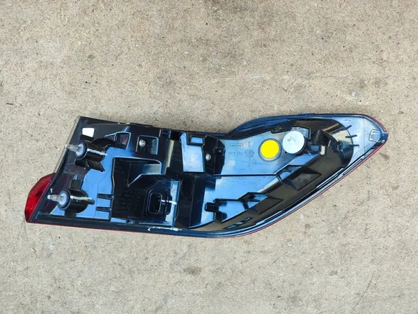 BMW 3 G20 18- Luz Trasera Izquierda image 3