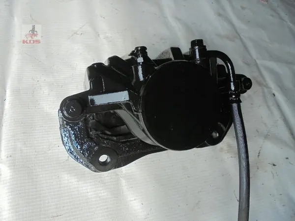 Oikea etujarrusatula Hyundai Genesis Sedan 2008 image 4