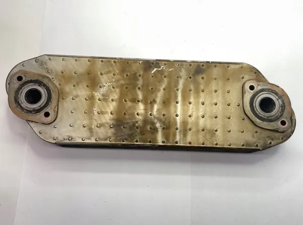 Arrefecedor de óleo motor OEM 21370430 para Renault Trucks image 2