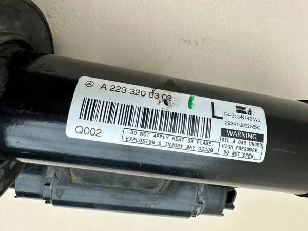 Mercedes S-klasse W223 Voor linker luchtveer OEM A2233206302 image 5