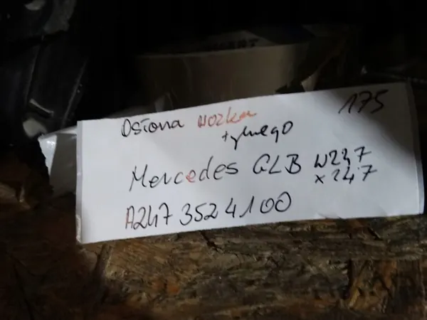 Mercedes GLB W247 Heckstoßstangenabdeckung OEM A2473524100 image 4