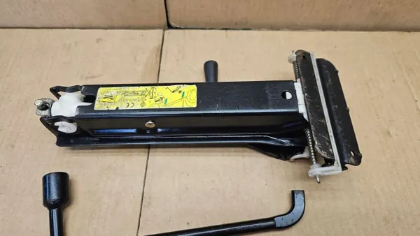 Radmutternschlüssel Renault Laguna 2 OEM 8200002314 image 3