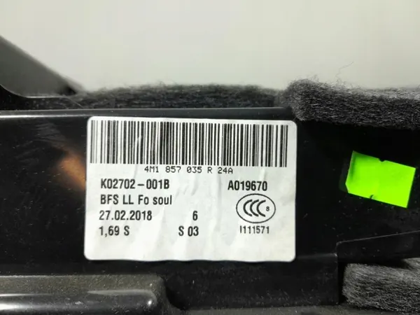 Audi Q7 II Passagerarhandskfack OEM 4M1857035R image 6
