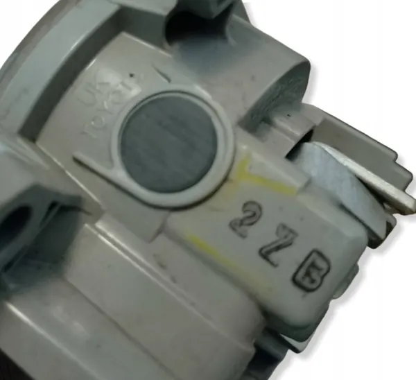 OEM 8121002190 Oikea LED-sumuvalo Toyotalle image 4