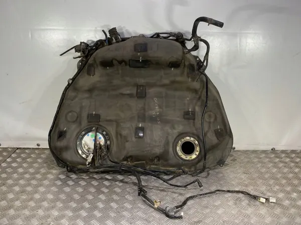 Réservoir à carburant Subaru FBZ23884 pour Outback 2005 image 2