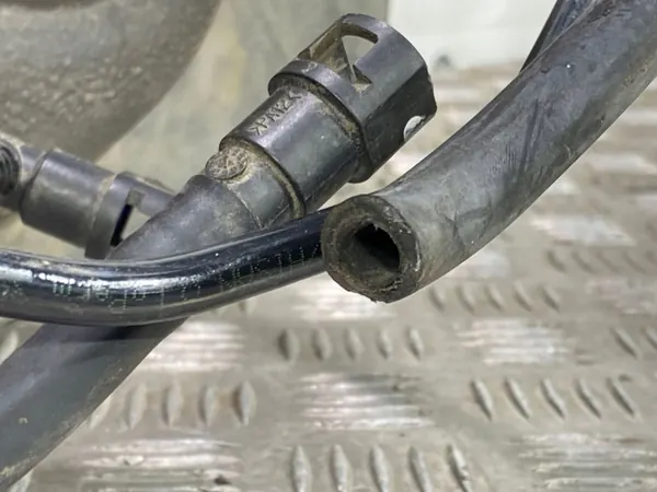 Réservoir à carburant Subaru FBZ23884 pour Outback 2005 image 5