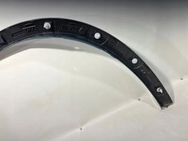 Bavette arrière droite BMW X1 U11 OEM 5A3457410 image 8