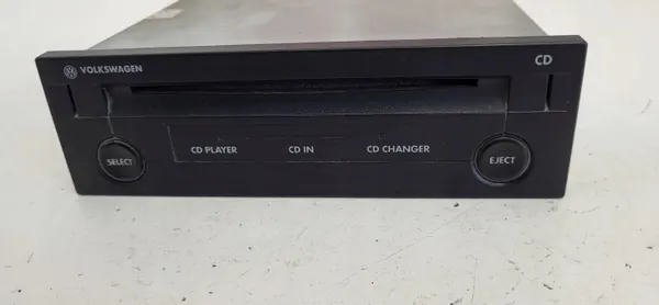 VW Passat B5 CD-vaihtaja OEM FA011730B Käytetty image 3