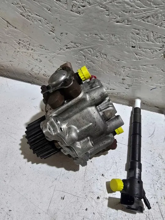 Volkswagen T6 2018 2.0 TDI Biturbo Injetores Bomba OEM image 4