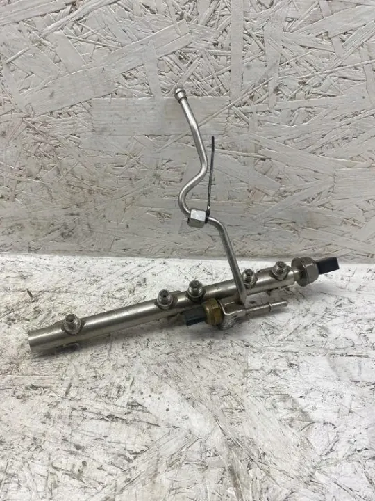 Rampa de injeção BMW 3 E90 OEM 753731905 3.0L Gasolina image 3