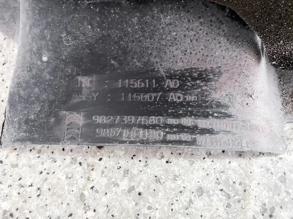 OEM 9827397680 Guardabarros Delantero Derecho Citroen C5 Aircross image 3