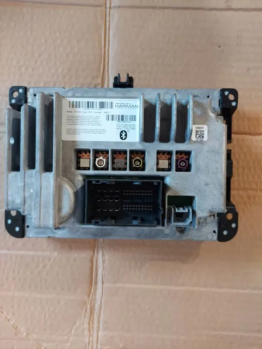 OEM 68270657AH Navigaattororadio Jeep Grand Cherokee image 3