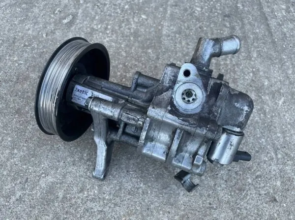 Ohjauspumppu OEM 6798665 BMW N57 3.0D/3.5D image 2