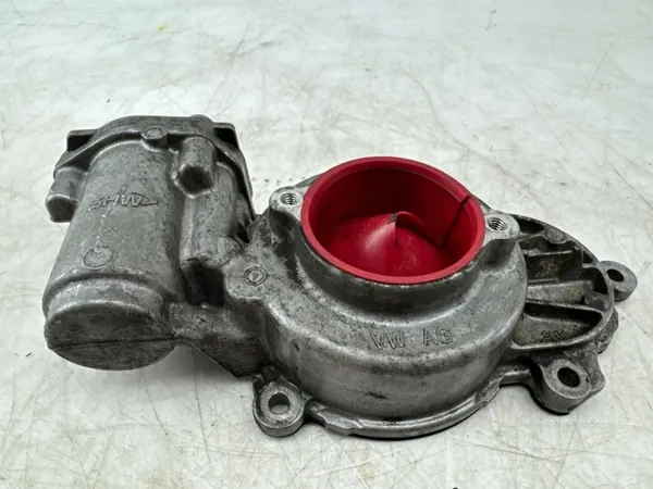Válvula de control del árbol de levas OEM 103L109096 - Usado image 2