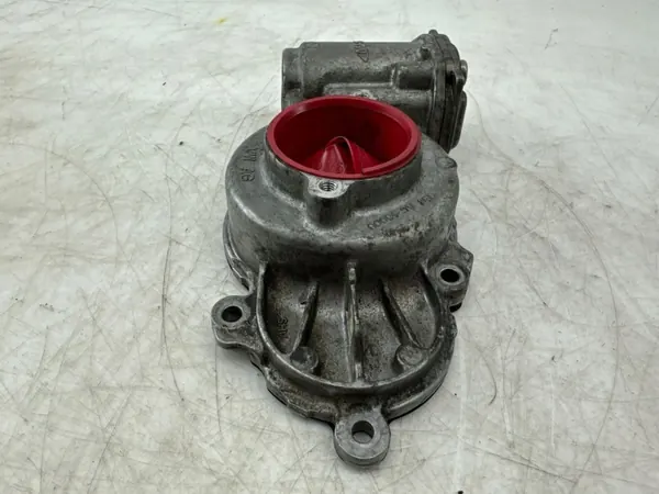 Válvula de control del árbol de levas OEM 103L109096 - Usado image 6