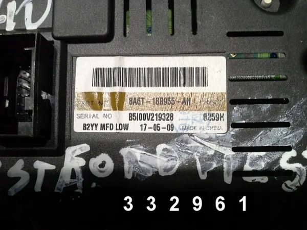 Ford Fiesta Näyttöruutu OEM AM-332961 Käytetty image 3