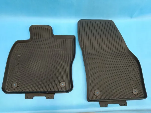 SKODA KAROQ LIFT 1.5 TSI 2023 Kumimatot 57B061502 image 2