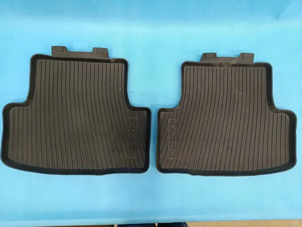 SKODA KAROQ LIFT 1.5 TSI 2023 Kumimatot 57B061502 image 4