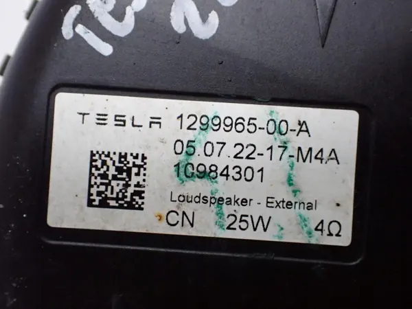Tesla voetgangerwaarschuwingsluidspreker OEM 1299965-00-A image 4