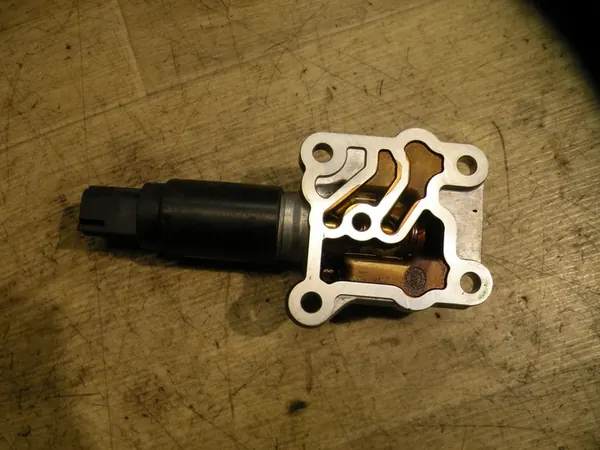 Volvo OE 1275578 Variabel Ventiltiming Sensor image 3