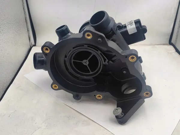 VW Audi Seat Skoda 1.8 2.0 TFSI Carcasa de Termostato image 4