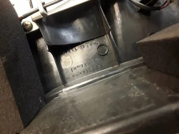Levier de cadre Mitsubishi Pajero OEM MR410840 image 5
