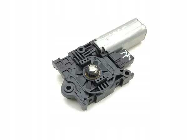 Ford Kuga III schuifdakmotor OEM 19991050086A image 5