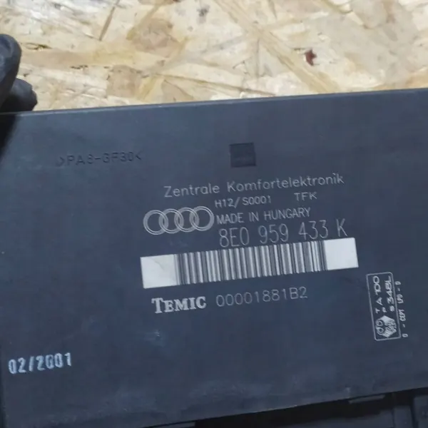 Audi A4 B6 komfortmodul OEM 8E0959433K image 6