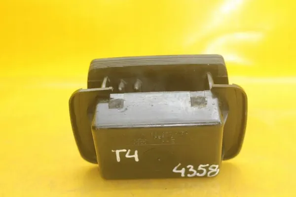 Cinzeiro Traseiro OEM 861857405A para VW Transporter T4 image 8