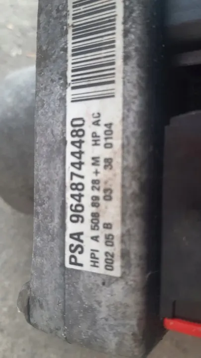 Peugeot Servostyrningspump 9680989480 image 4