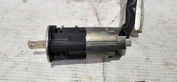 Sytytyskytkin Dacia Sandero Logan Lodgy - 36451710 image 4