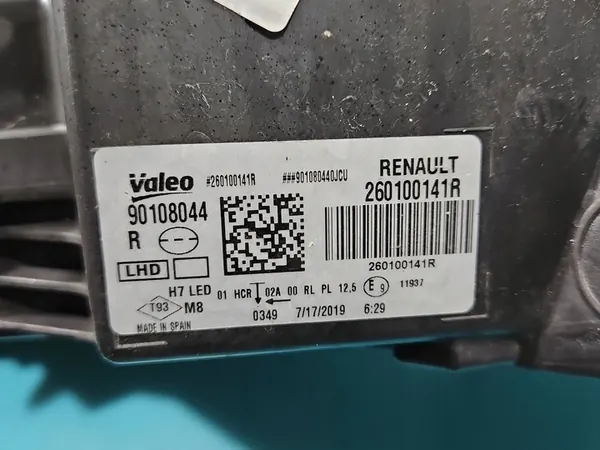 Oikea Ajovalo Renault Megane IV 2016-2020 OEM 260100141R image 7