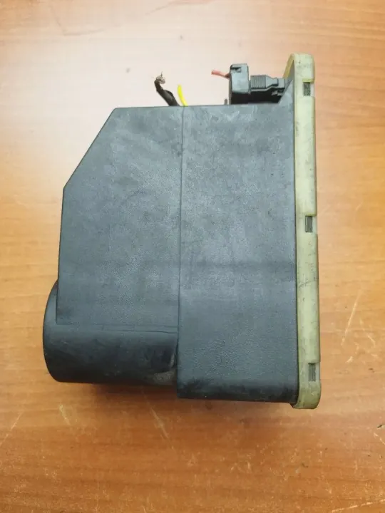 Keskitulppapumppu OEM XER3807 Mercedes 190 W124:lle image 2