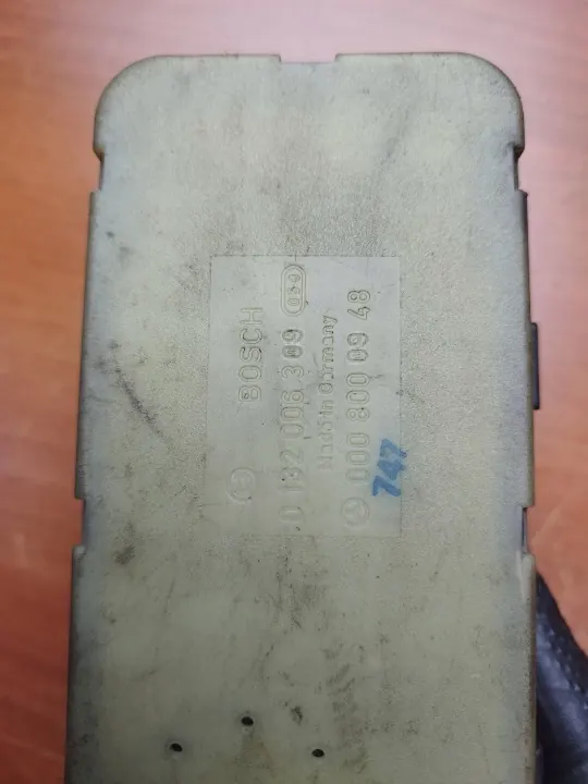 Keskitulppapumppu OEM XER3807 Mercedes 190 W124:lle image 4