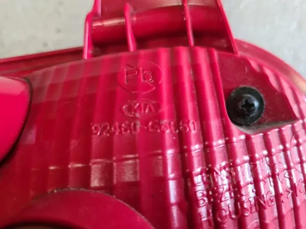 OEM 92460G6060 Bakstötskåpsljus höger för Kia Picanto 3 GT image 4