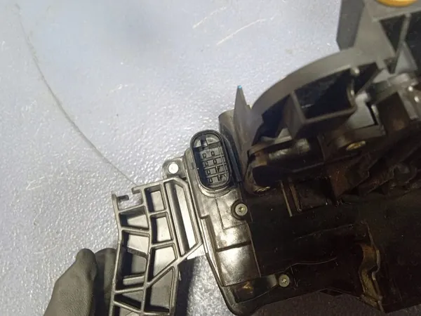 MERCEDES GLE W292 FRAMHÄNDT LÅS HÖGER 5+2 PIN A0997200401 image 5