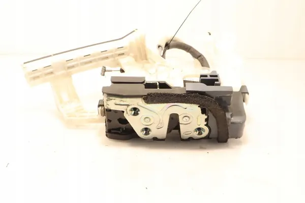 Vänster Bakdörrslås Hyundai Elantra VI 81410-F2000 image 3