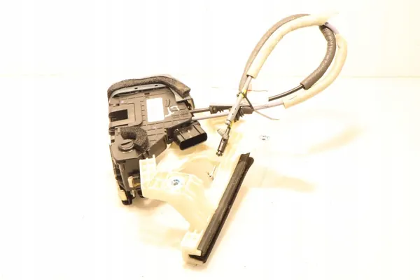 Vänster Bakdörrslås Hyundai Elantra VI 81410-F2000 image 4