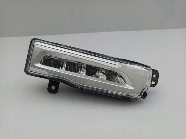 BMW G05 X5 G06 X6 G07 X7 DRL Halógeno LED Direito Frontal image 2