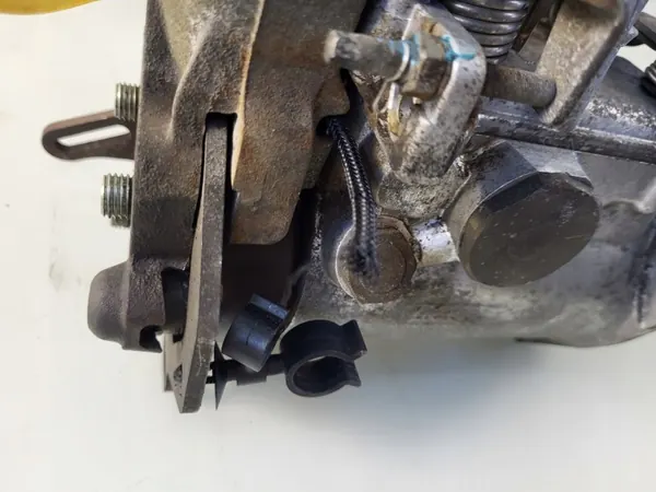 Pompe à injection R8448B391C pour PSA 1.9d image 8