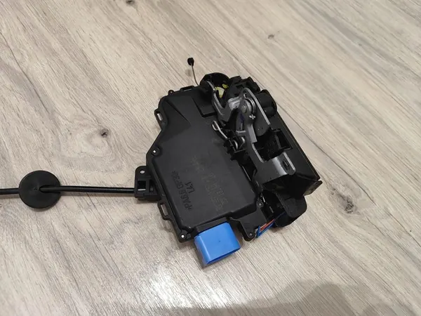 Türschloss OE VAG 3D1837015AD image 3