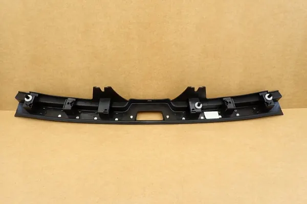 Volvo XC90 II Rückensitzgurtabdeckung OEM 32353428 image 5
