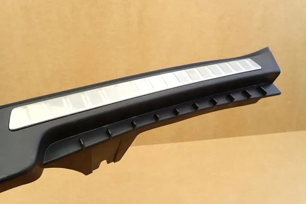 Volvo XC90 II Rückensitzgurtabdeckung OEM 32353428 image 9