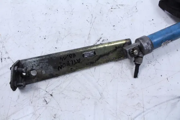 Retardateur pour Nissan Atleon 4.0D - Pièce OEM d'occasion image 4